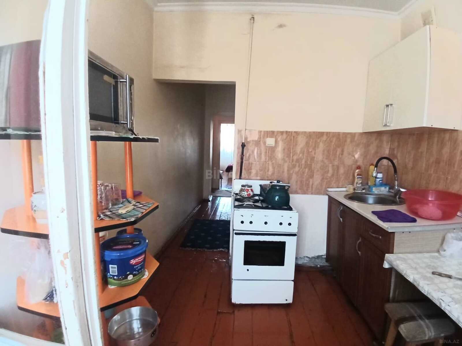 3 otaqlı köhnə tikili - Əmircan q. - 67 m² (12)