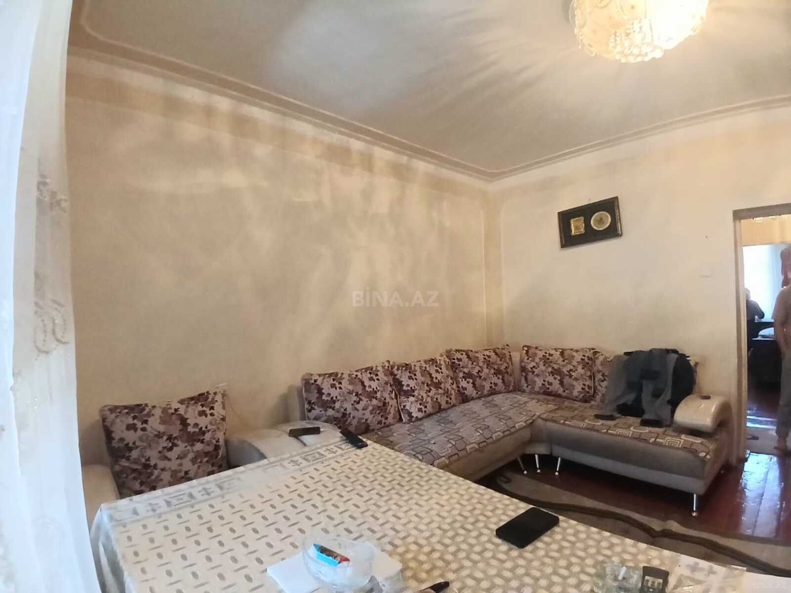 3 otaqlı köhnə tikili - Əmircan q. - 67 m² (4)