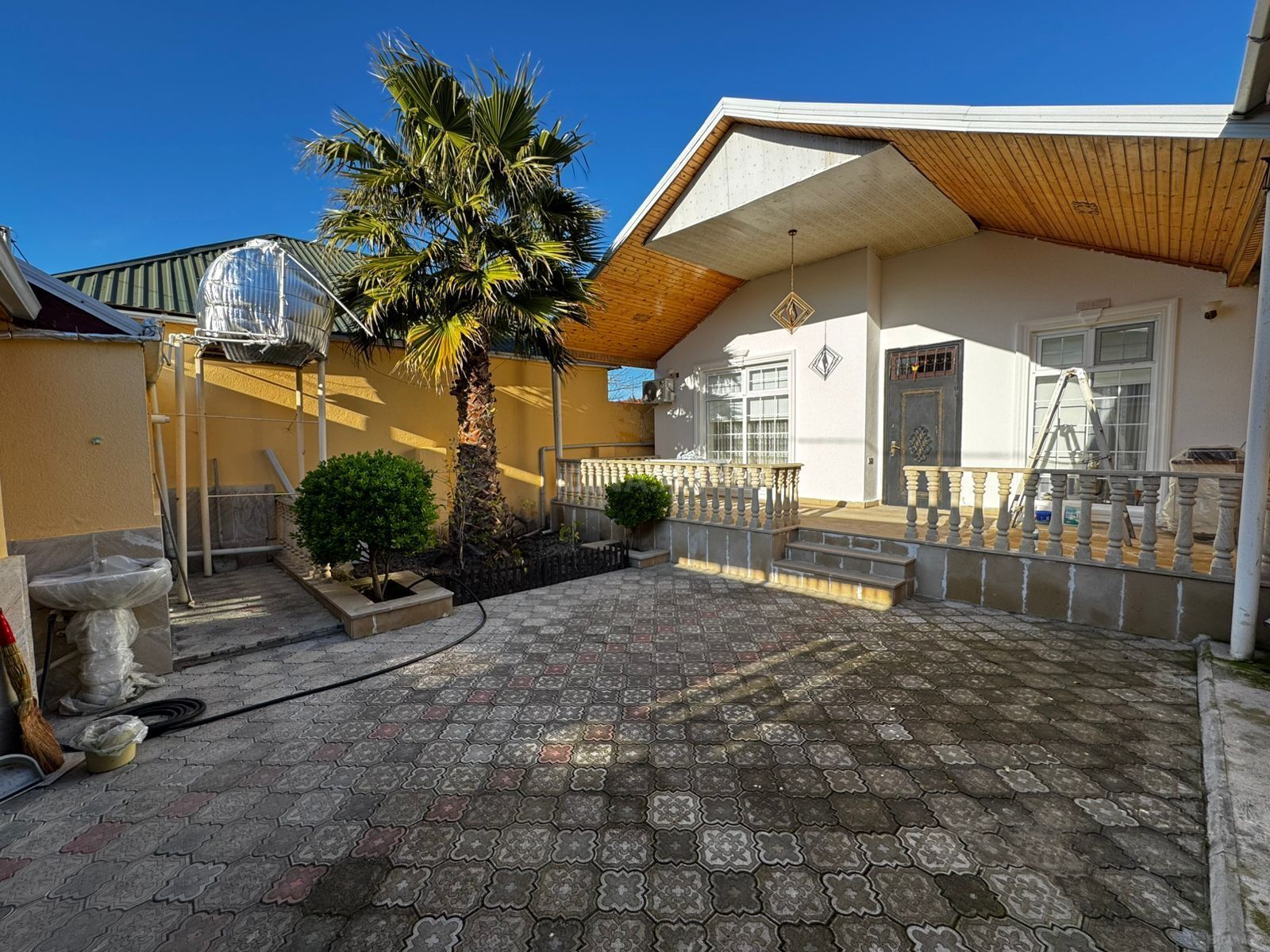 4 otaqlı həyət evi/bağ evi - Şüvəlan q. - 100 m² (2)