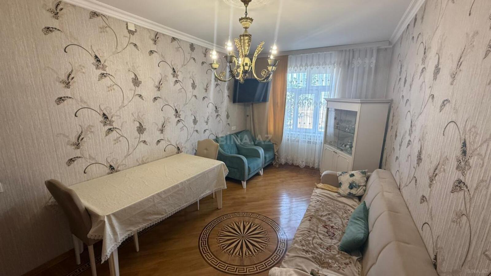 4 otaqlı köhnə tikili - Yeni Günəşli q. - 110 m² (1)