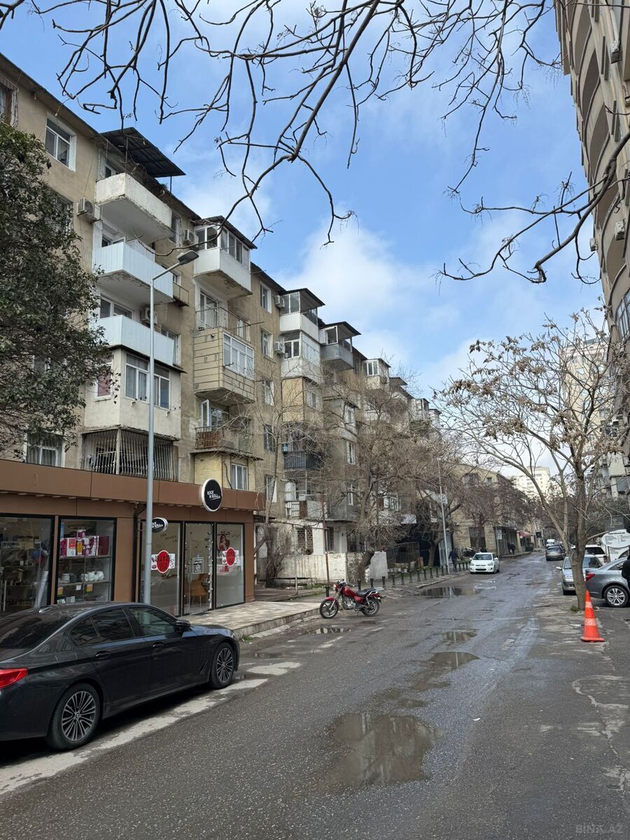 3 otaqlı köhnə tikili - İnşaatçılar m. - 65 m² (2)