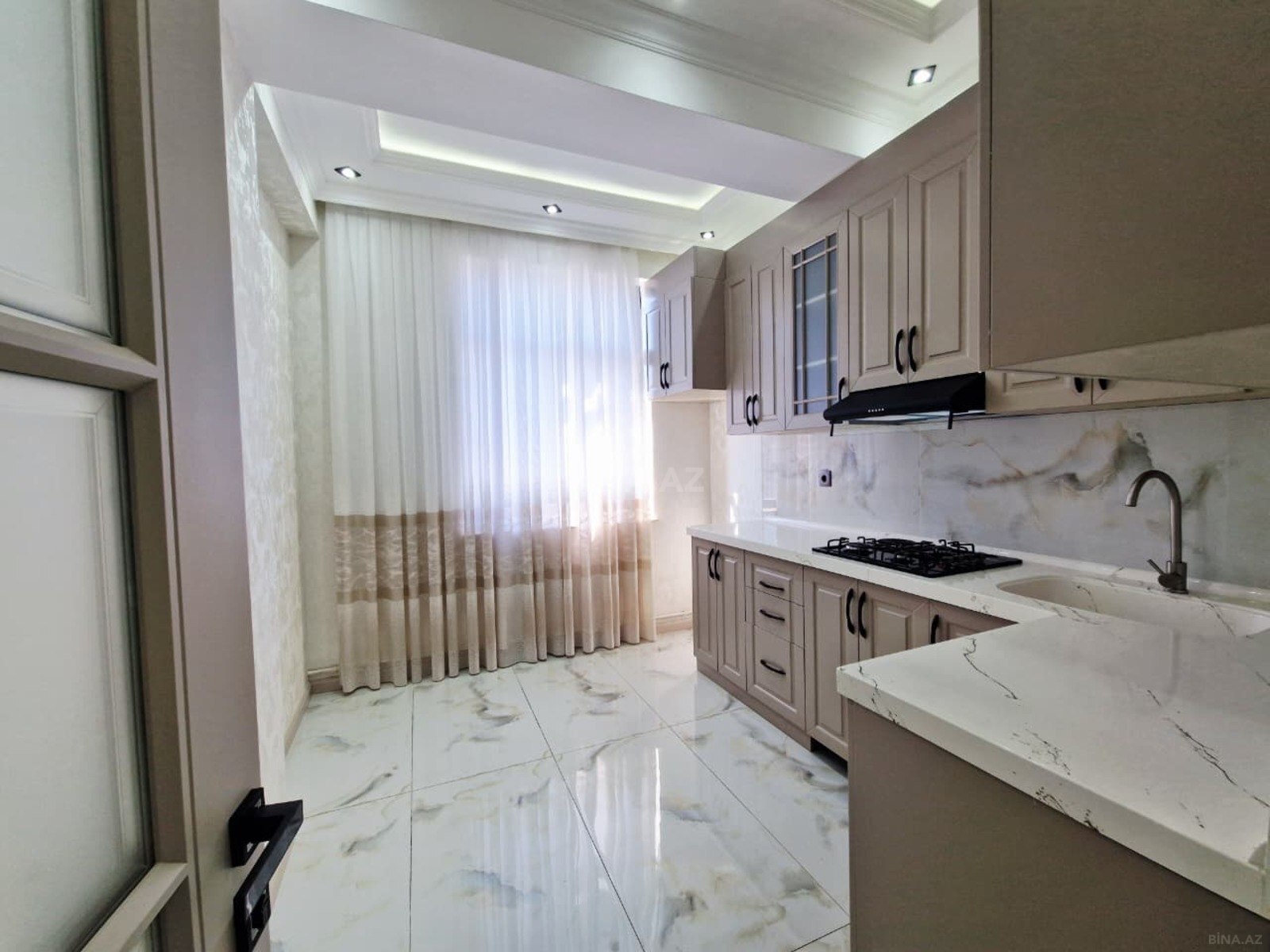 3-комн. новостройка - м. Кара Караев - 92 м² (9)
