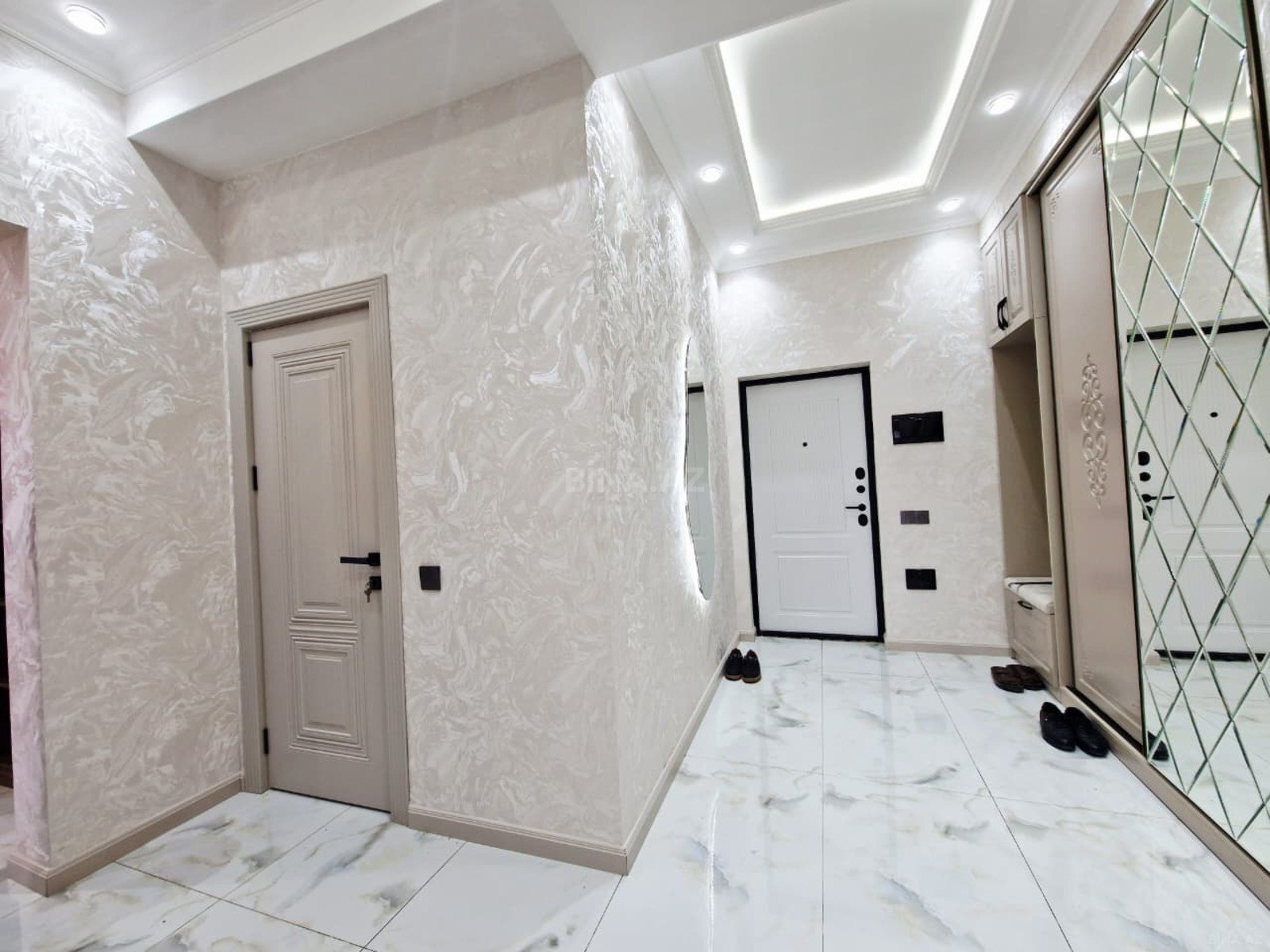 3-комн. новостройка - м. Кара Караев - 92 м² (11)