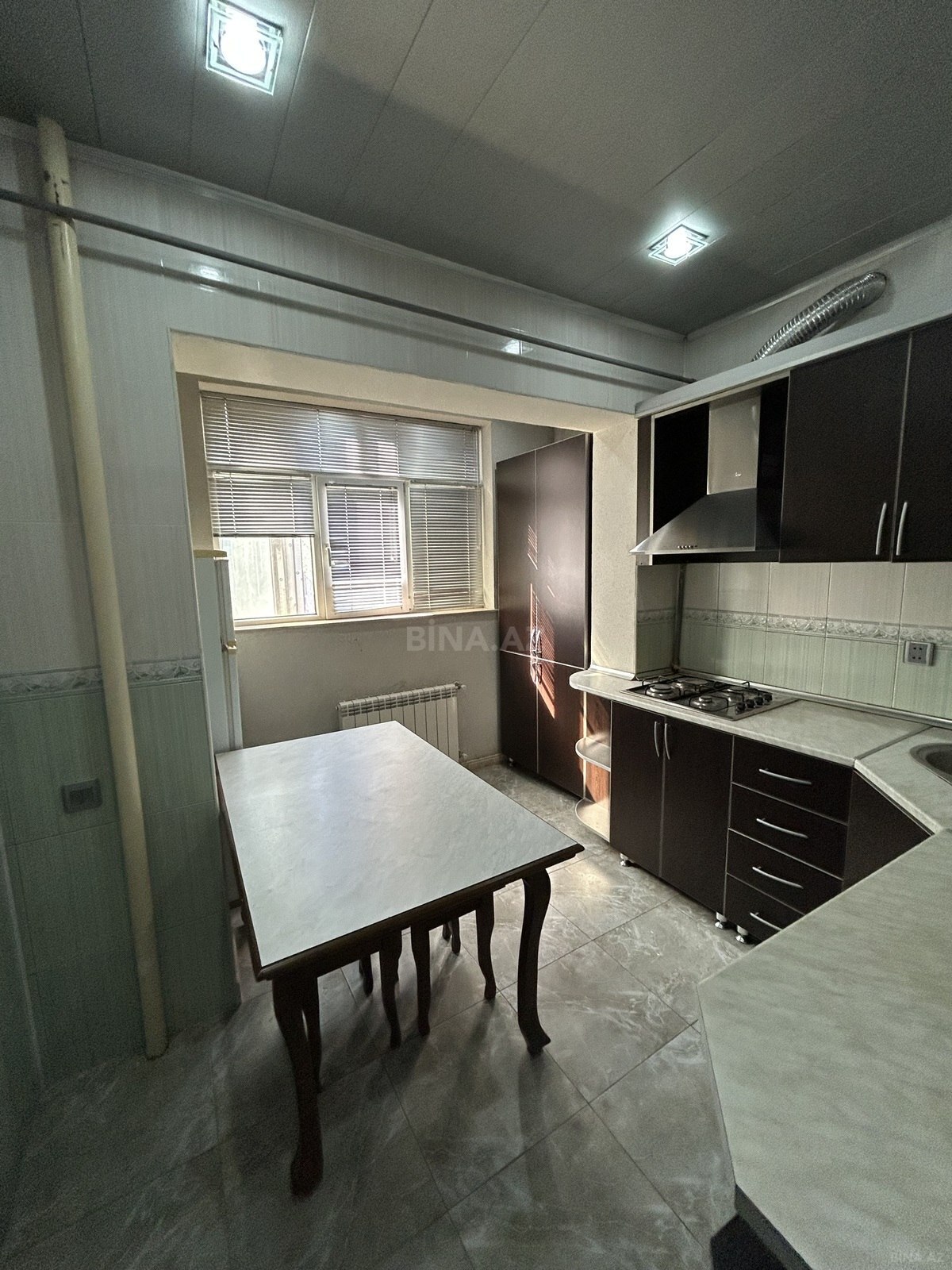2 otaqlı köhnə tikili - Azadlıq Prospekti m. - 65 m² (22)
