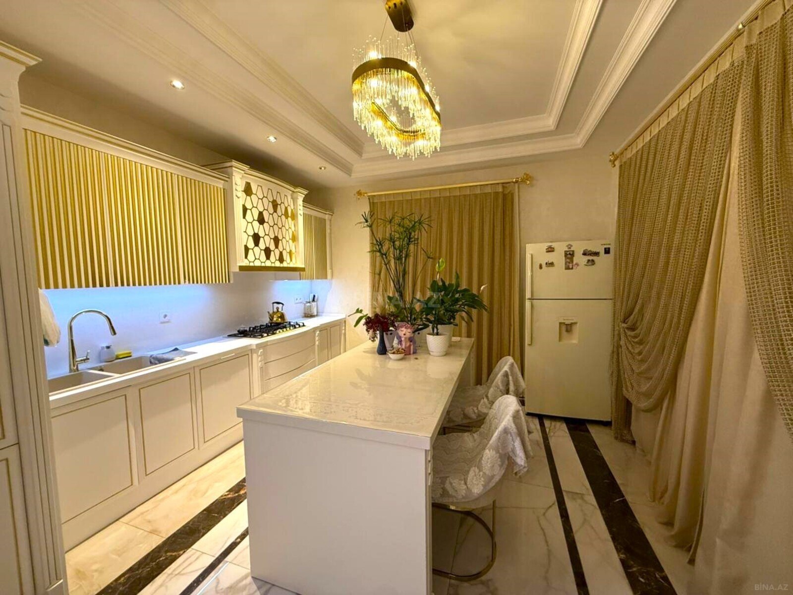 8-комн. дом/дача - пос. Новханы - 800 м² (13)