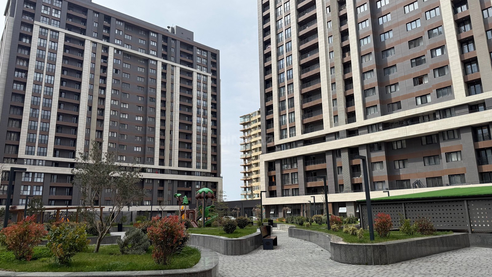 Жилой комплекс от застройщика Baku City Residence Khatai-collage-photo-1