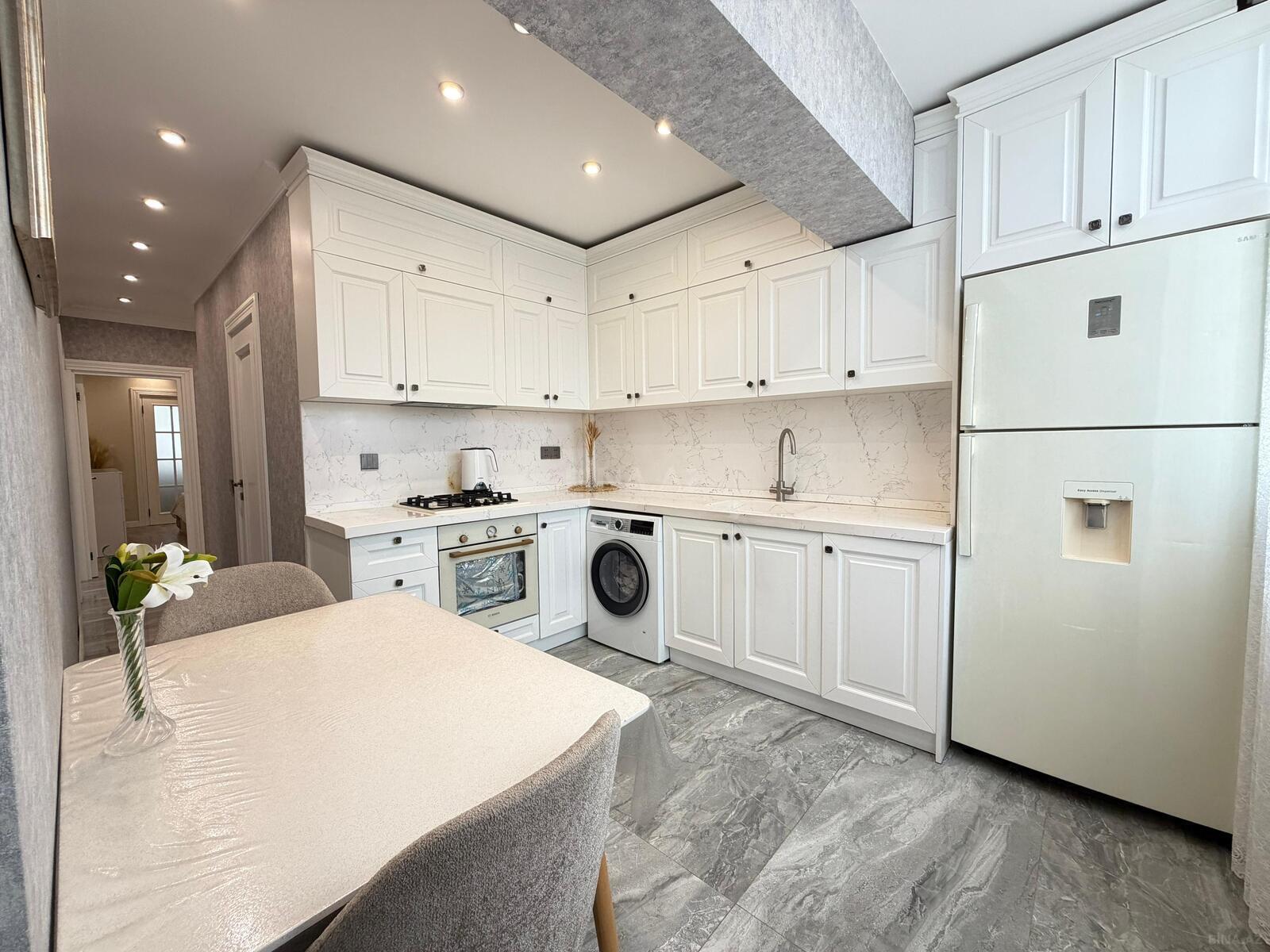 3-комн. вторичка - пос. Бакиханова - 85 м² (14)