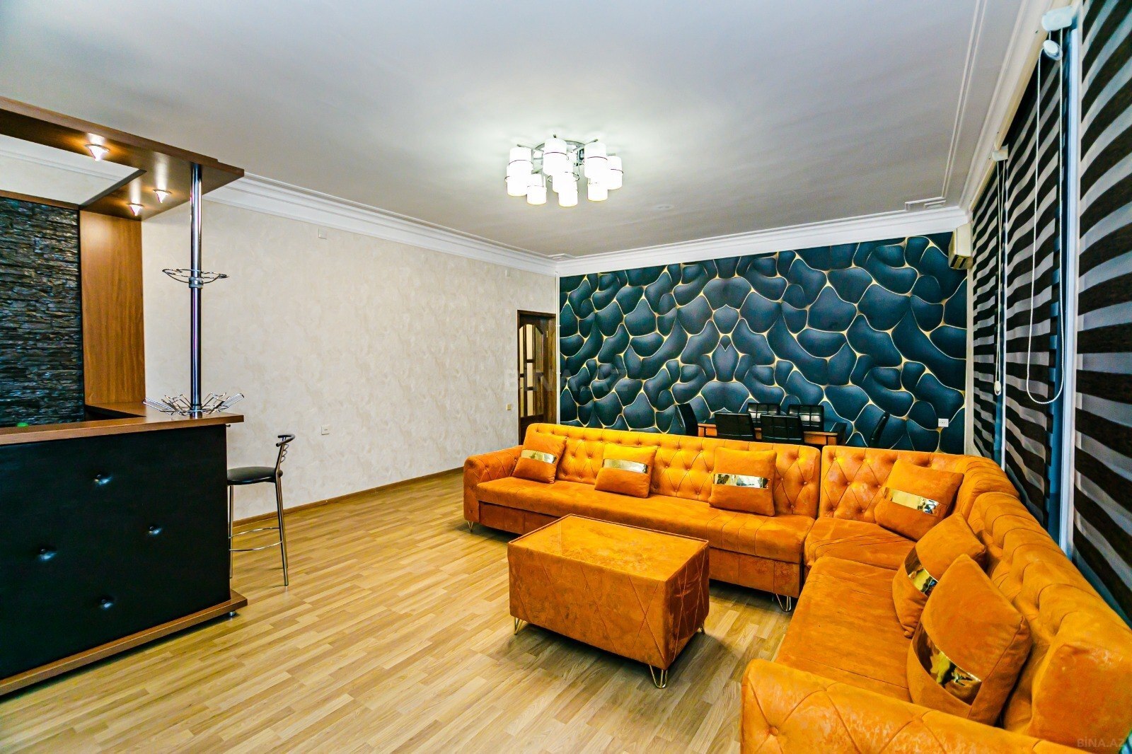 3-комн. вторичка - м. Сахил - 125 м² (1)