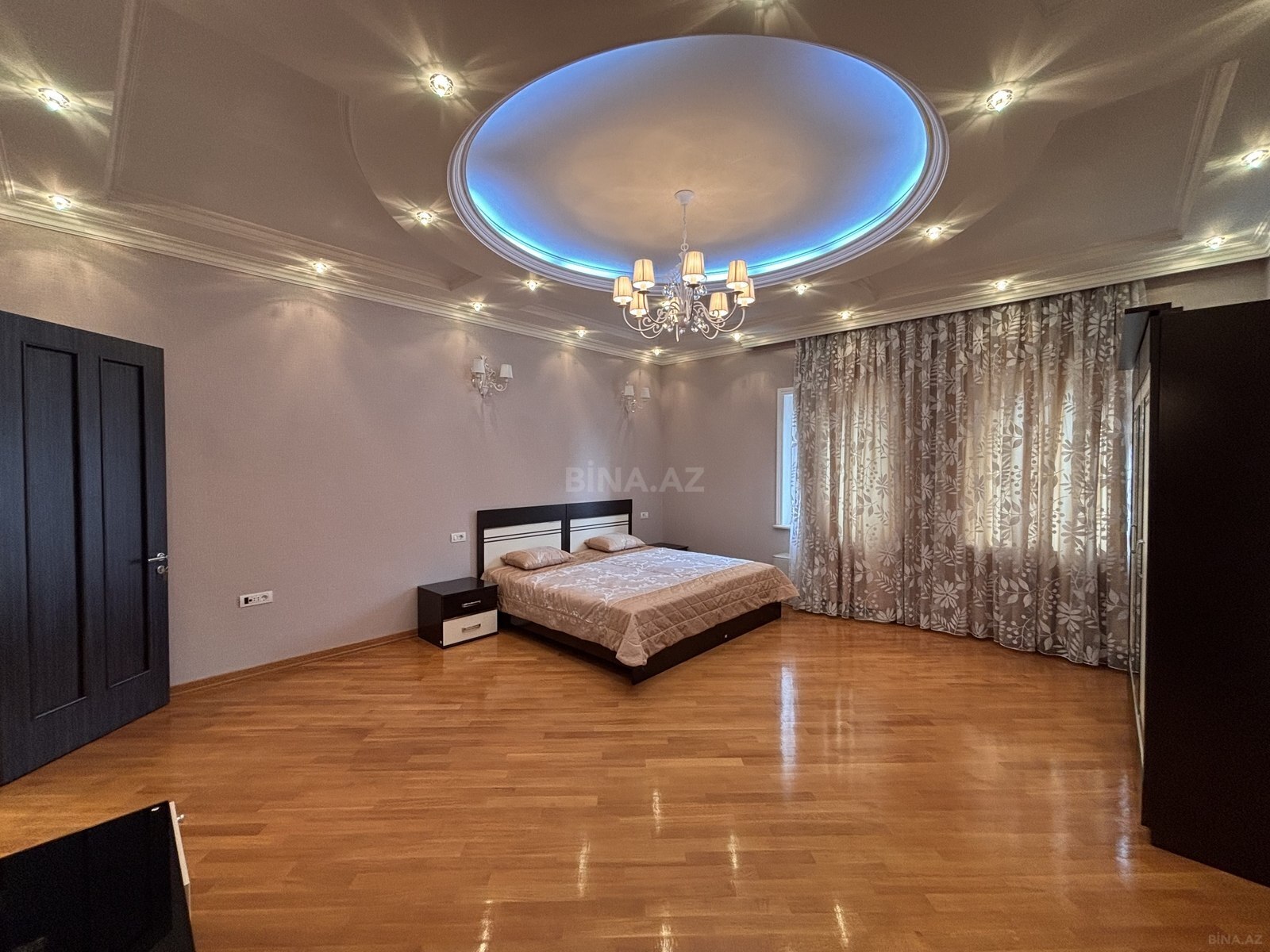 4-комн. новостройка - м. 8 ноября - 211 м² (2)
