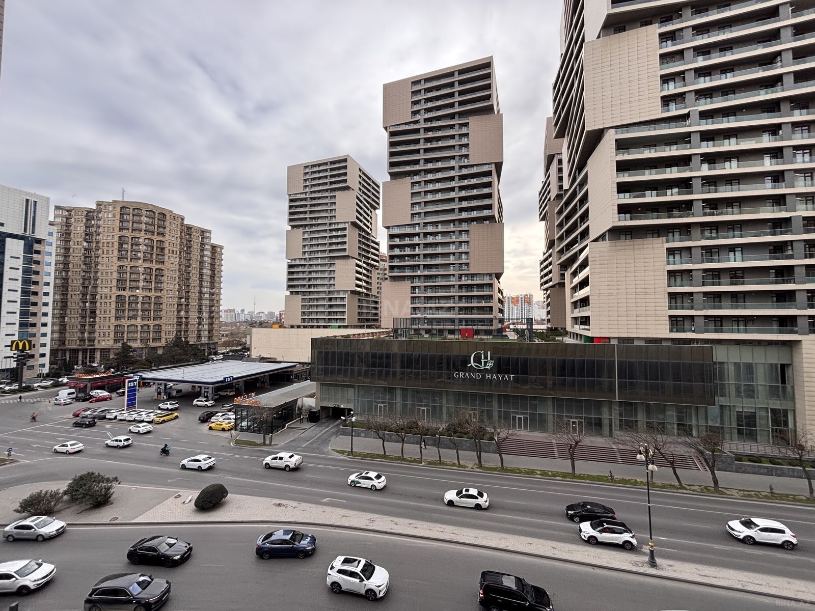 4-комн. новостройка - м. 8 ноября - 211 м² (1)