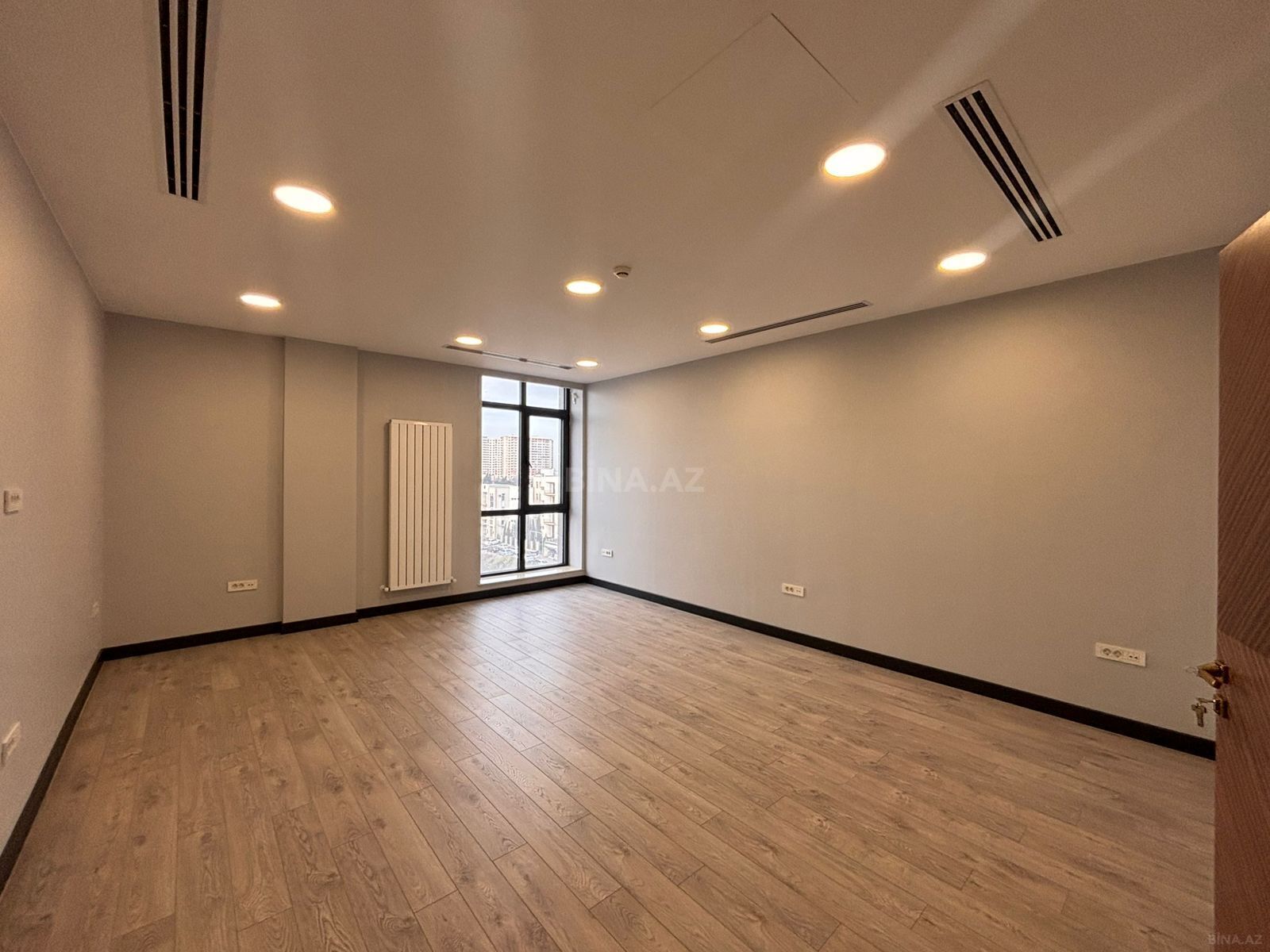 6-комн. офис - м. Дернегюль - 300 м² (18)