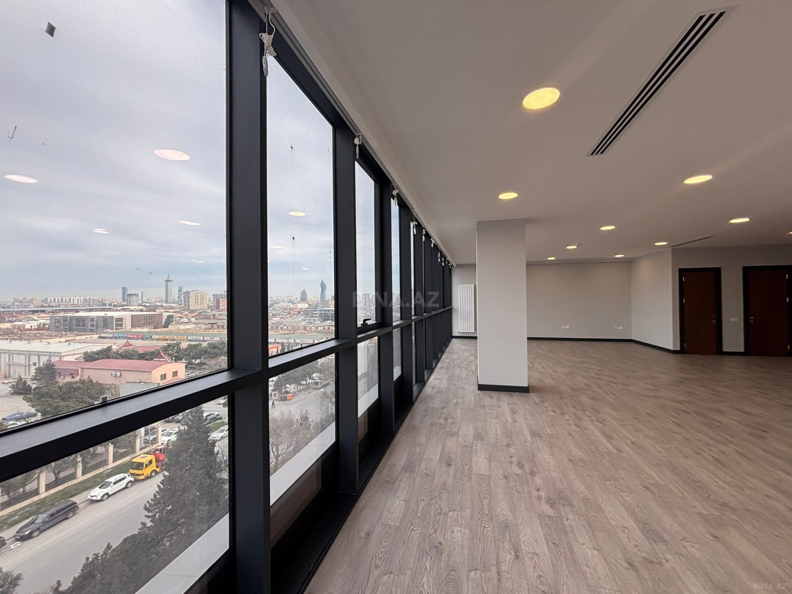 6-комн. офис - м. Дернегюль - 300 м² (25)