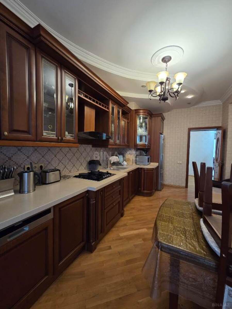 3-комн. новостройка - м. 8 ноября - 125 м² (9)
