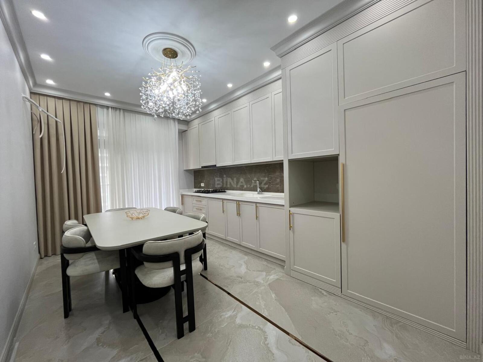 3-комн. новостройка - м. 8 ноября - 145 м² (16)