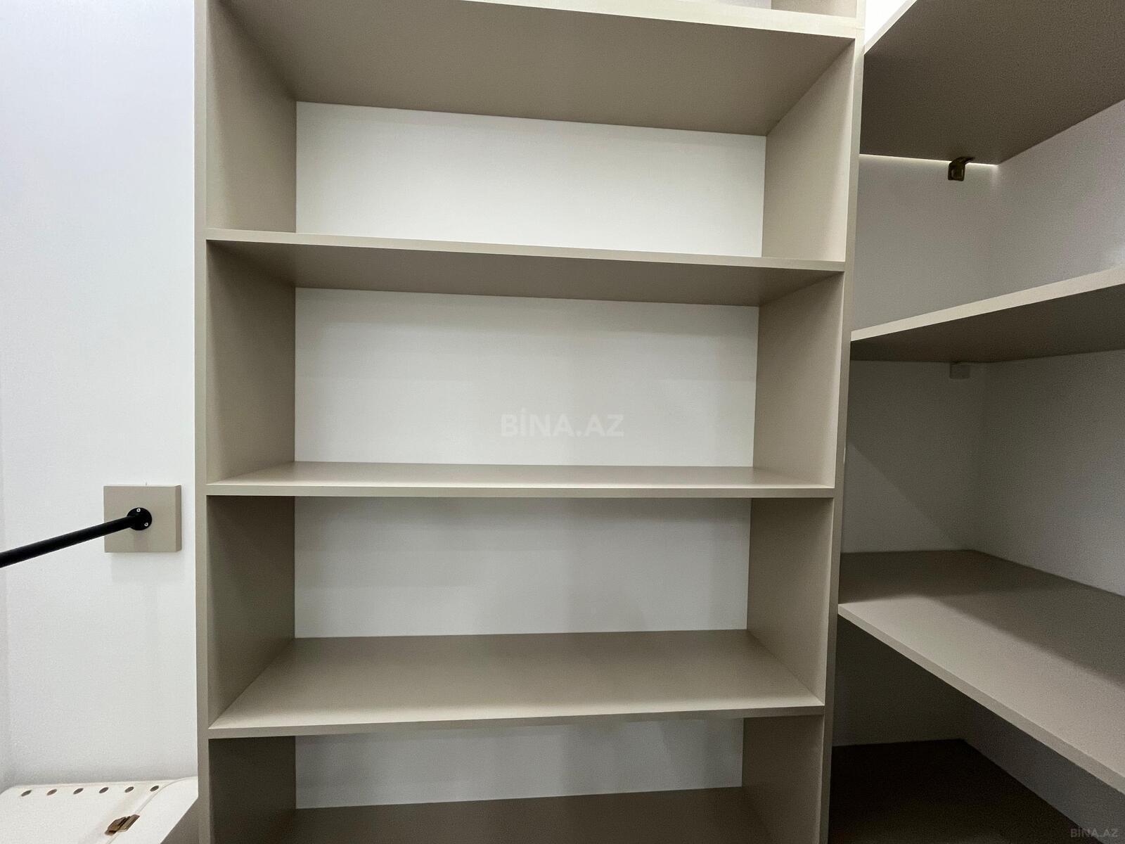 3-комн. новостройка - м. 8 ноября - 145 м² (23)