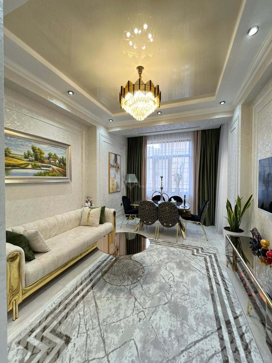 3-комн. новостройка - м. 28 мая - 75 м² (1)