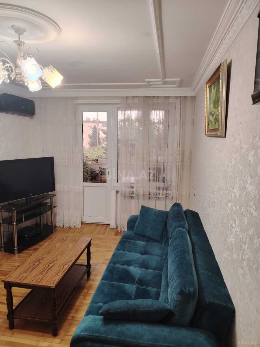 2-комн. вторичка - м. Нефтчиляр - 60 м² (1)