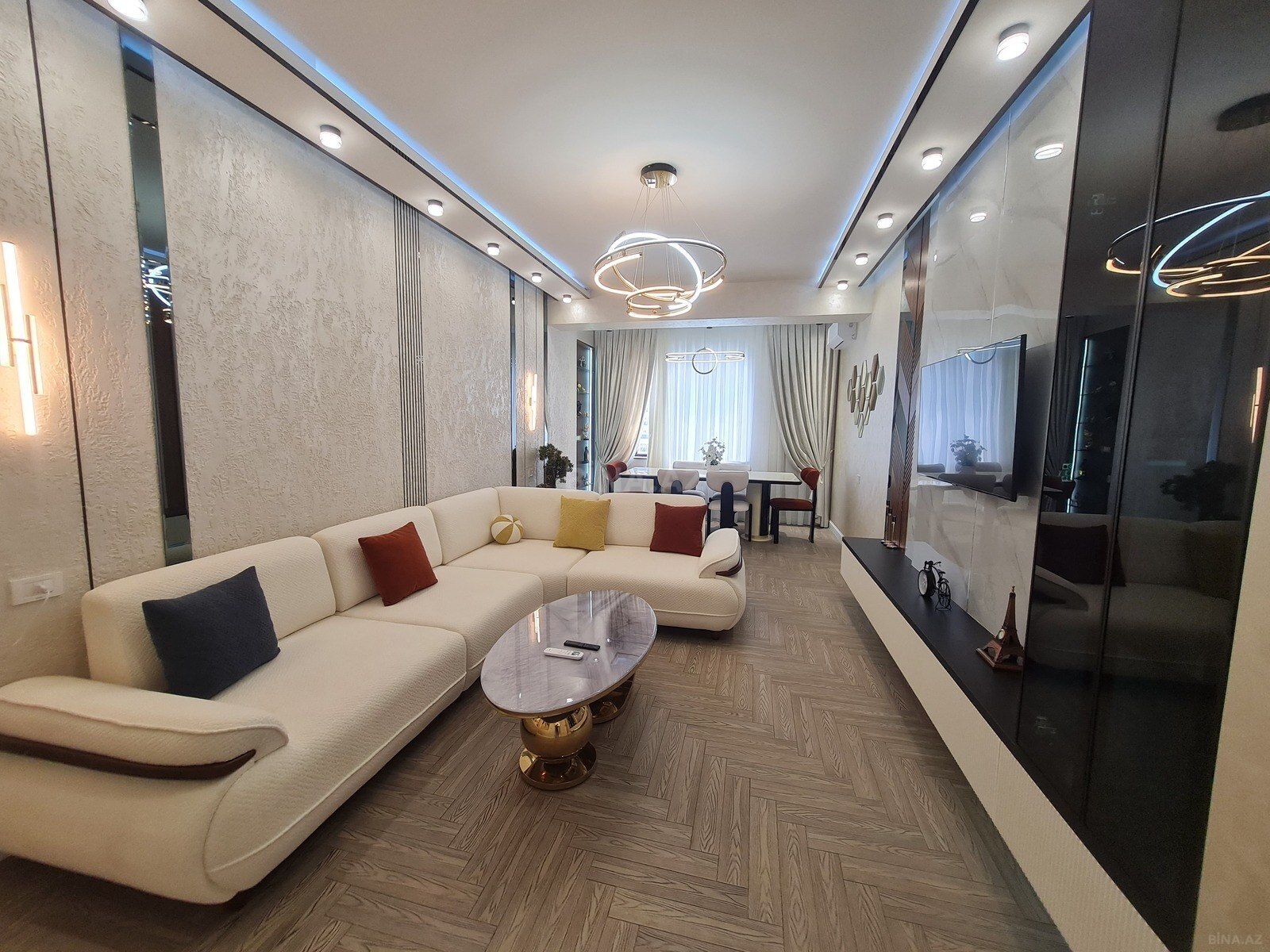 3-комн. новостройка - м. 28 мая - 137 м² (2)