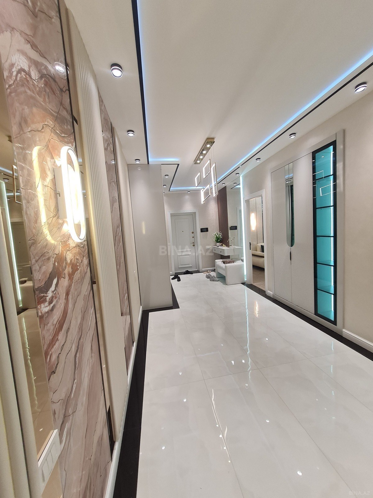 3-комн. новостройка - м. 28 мая - 137 м² (9)