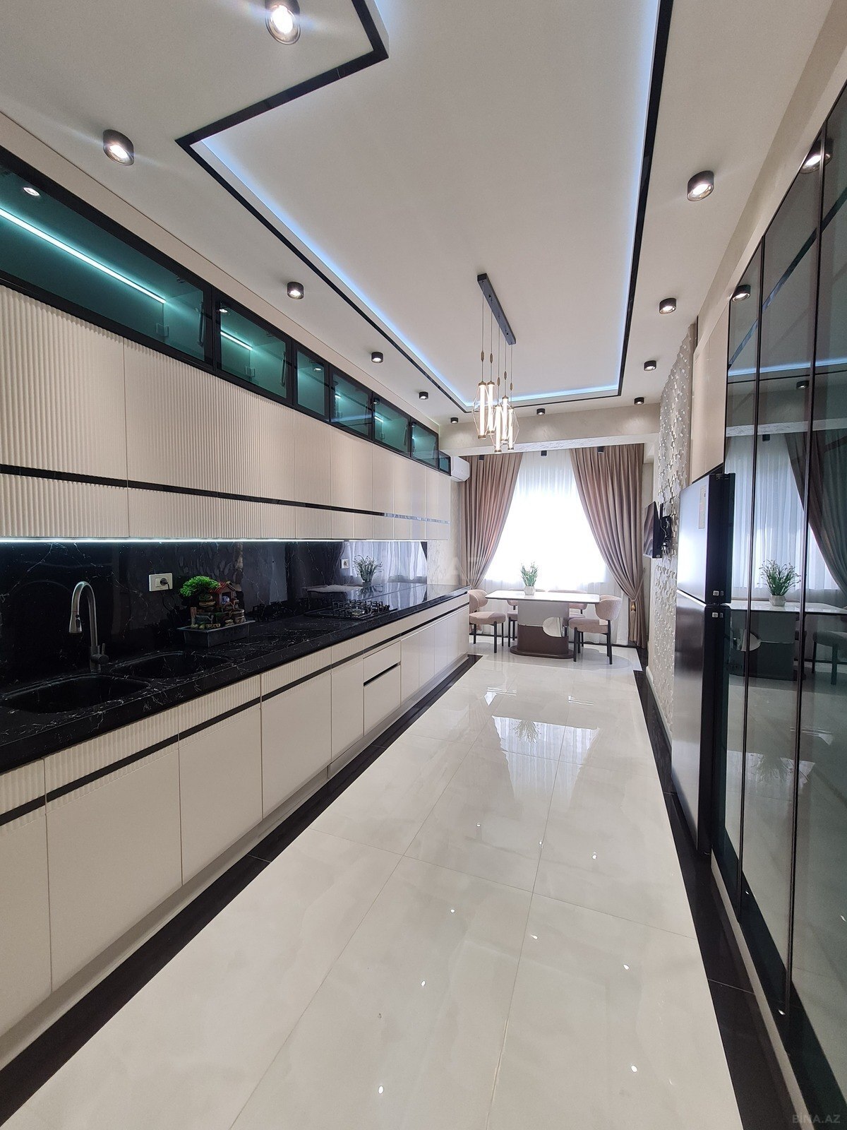 3-комн. новостройка - м. 28 мая - 137 м² (7)