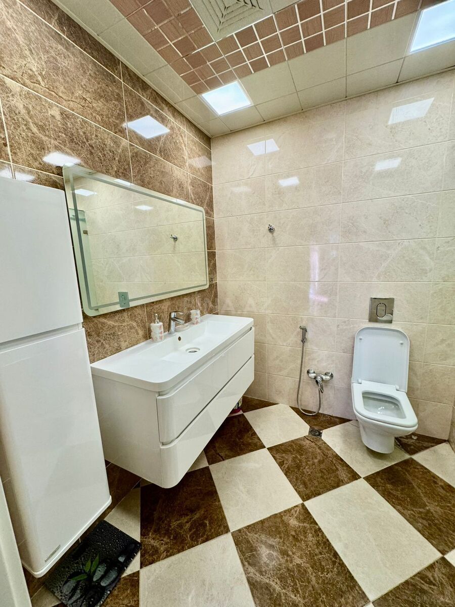 2-комн. вторичка - м. 28 мая - 70 м² (10)
