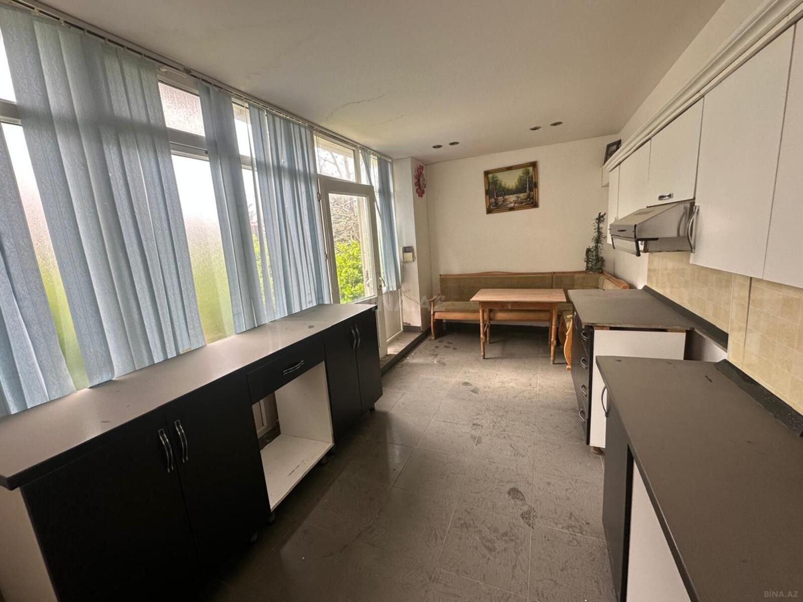8 otaqlı həyət evi/bağ evi - Novxanı q. - 228 m² (16)