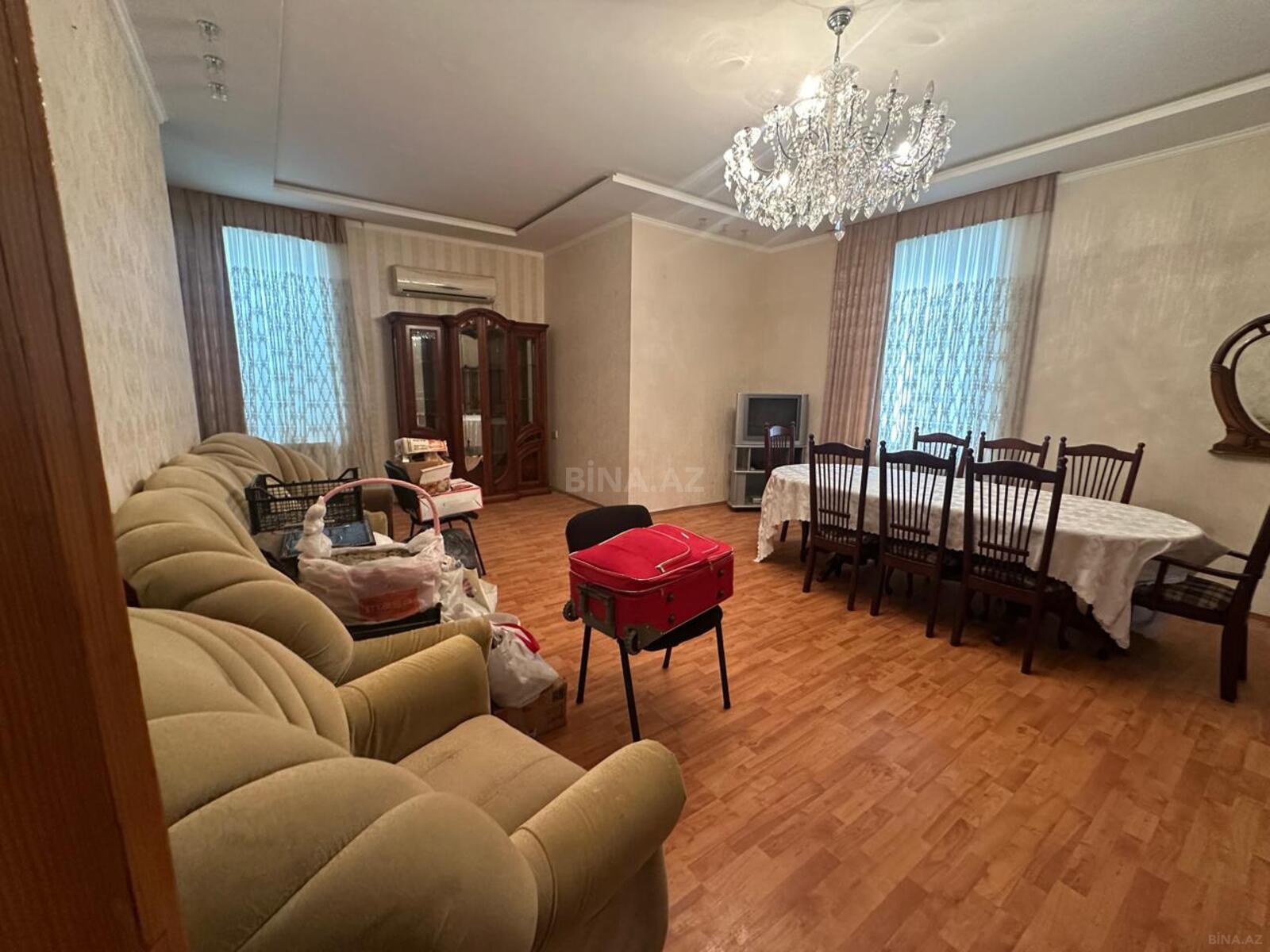 8 otaqlı həyət evi/bağ evi - Novxanı q. - 228 m² (20)
