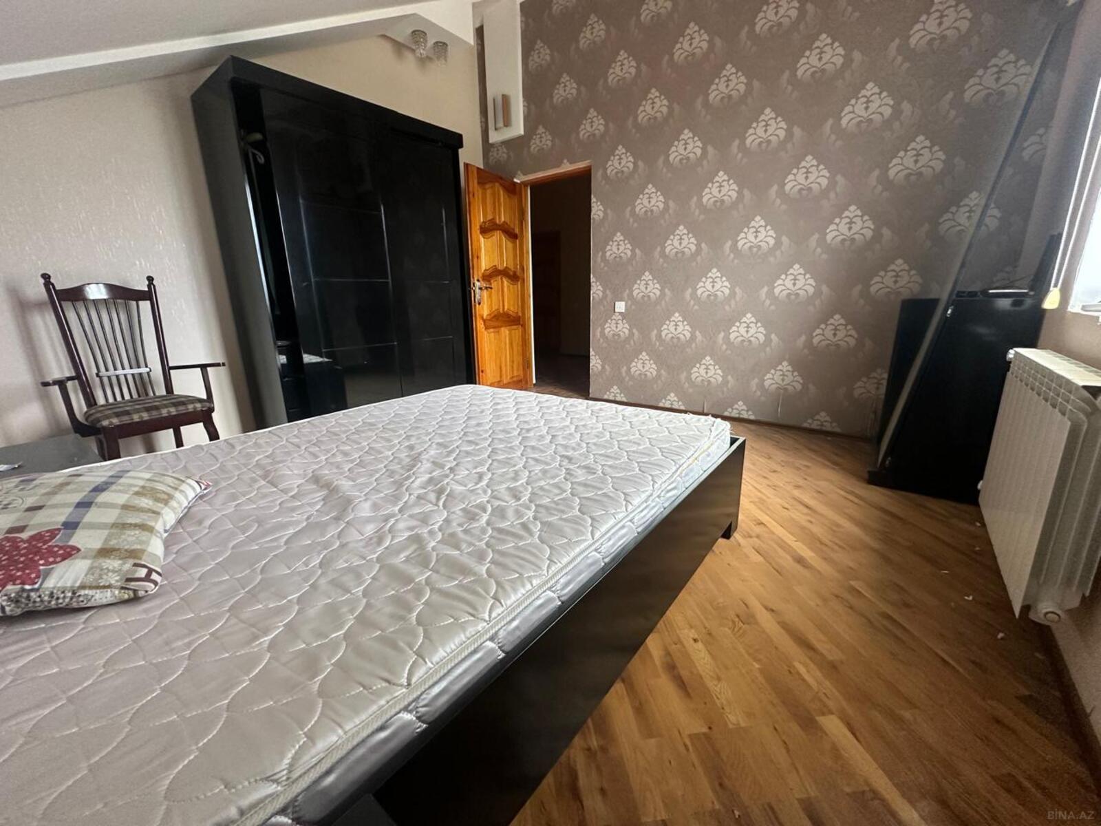 8 otaqlı həyət evi/bağ evi - Novxanı q. - 228 m² (22)