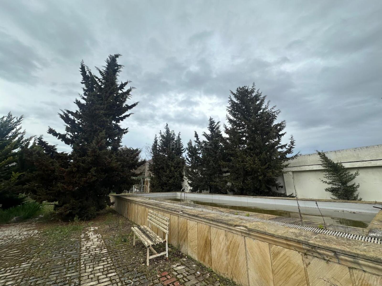 8 otaqlı həyət evi/bağ evi - Novxanı q. - 228 m² (5)