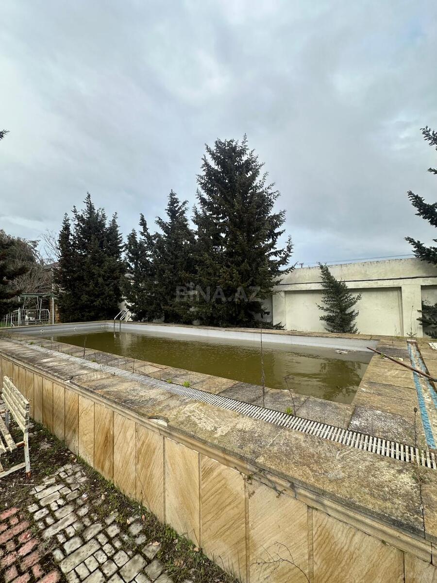 8 otaqlı həyət evi/bağ evi - Novxanı q. - 228 m² (6)