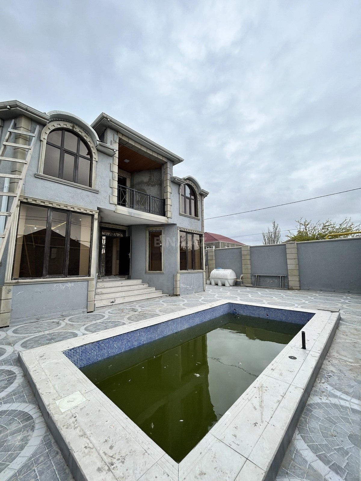 6-комн. дом/дача - пос. Бина - 240 м² (4)