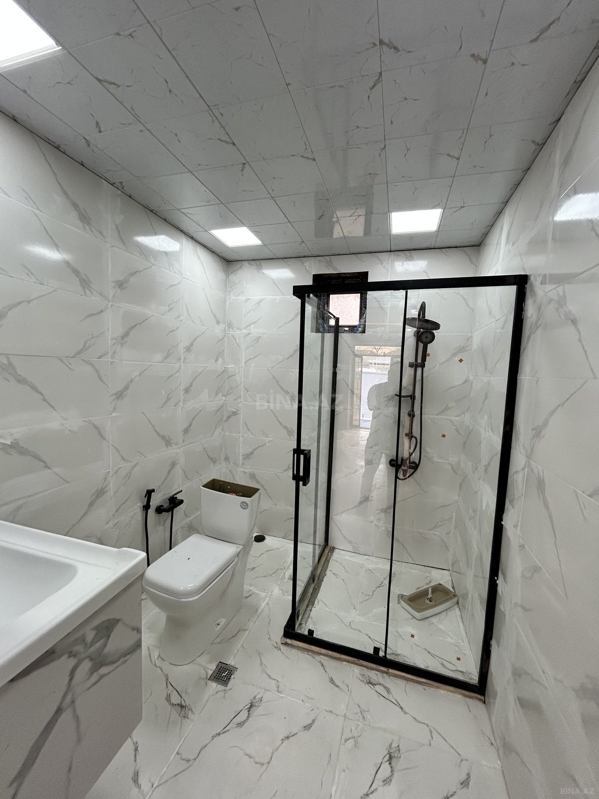6-комн. дом/дача - пос. Бина - 240 м² (15)