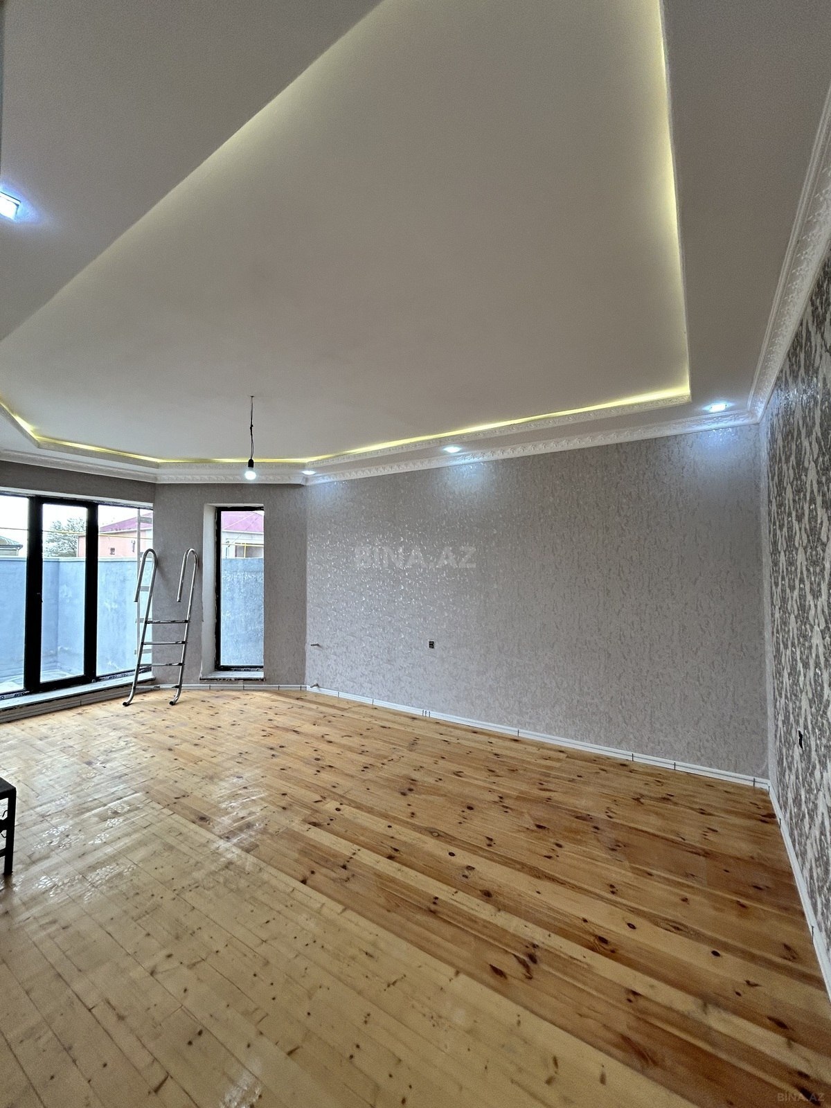 6-комн. дом/дача - пос. Бина - 240 м² (12)
