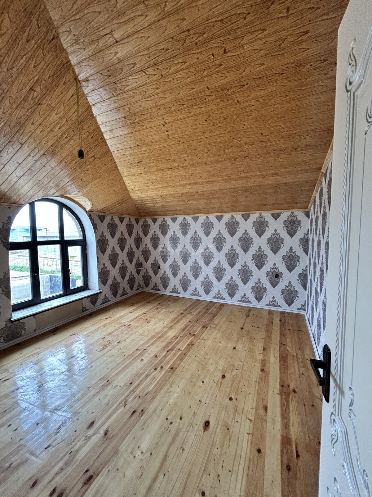 6-комн. дом/дача - пос. Бина - 240 м² (19)