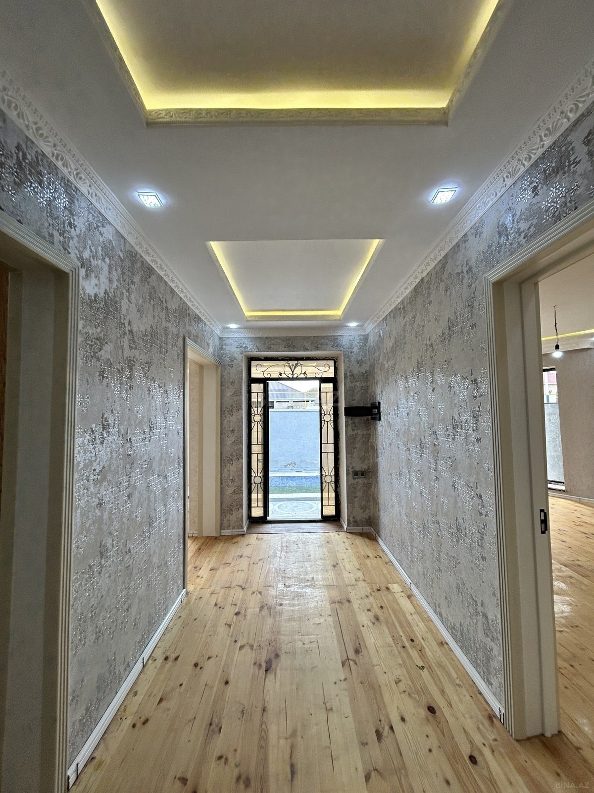 6-комн. дом/дача - пос. Бина - 240 м² (13)