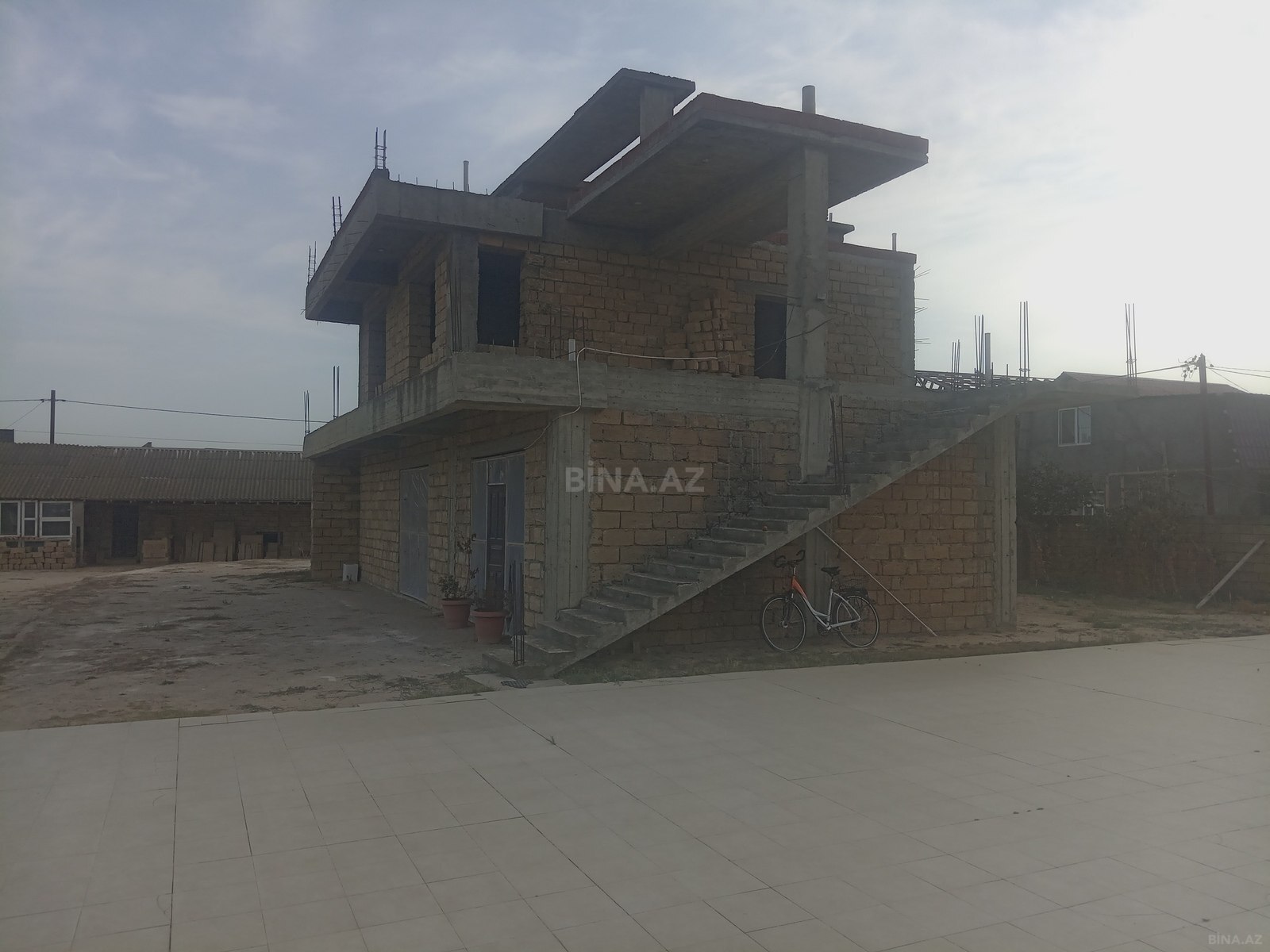6-комн. дом/дача - пос. Пиршаги - 340 м² (1)