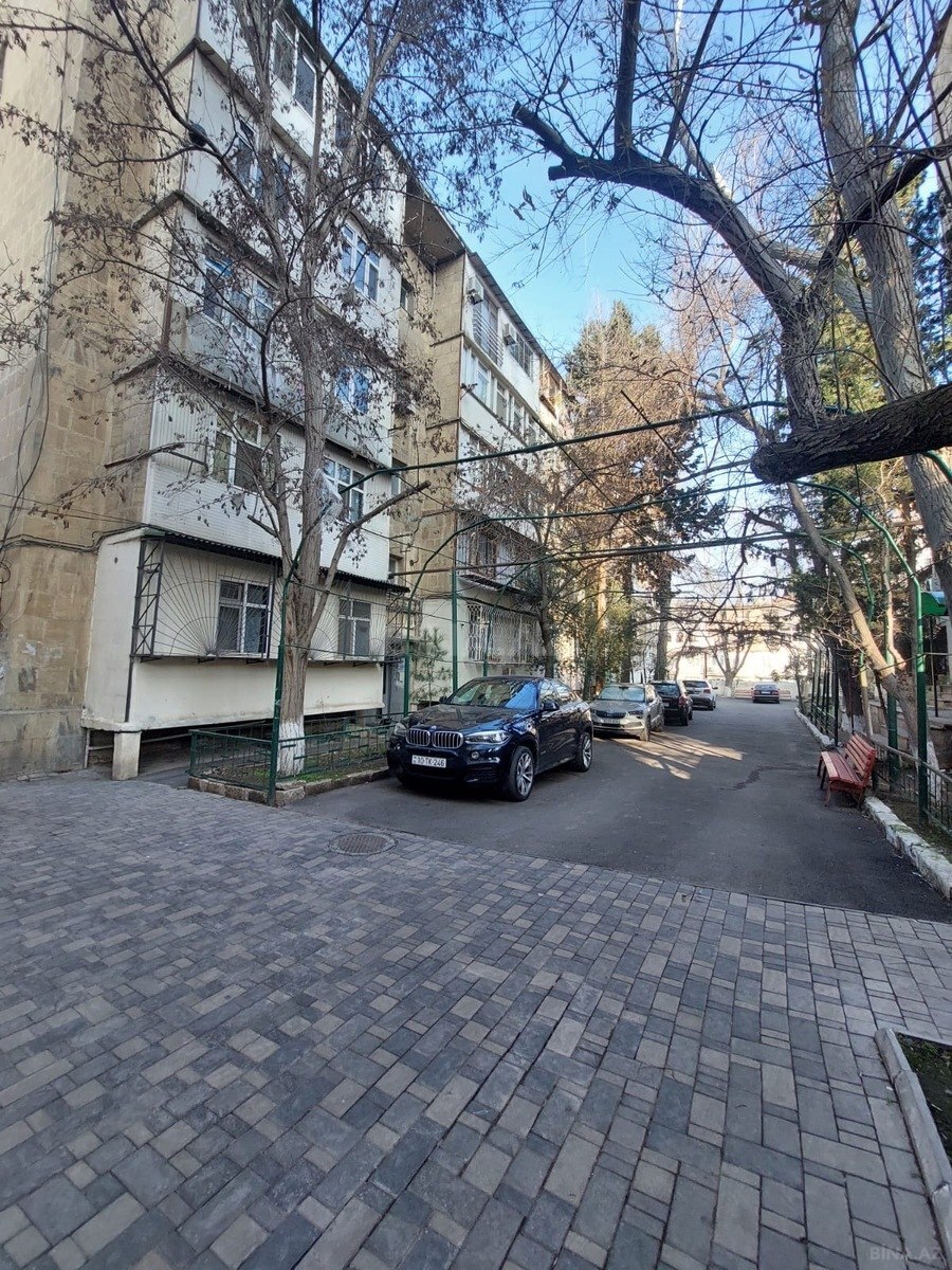 2-комн. вторичка - м. 28 мая - 65 м² (1)