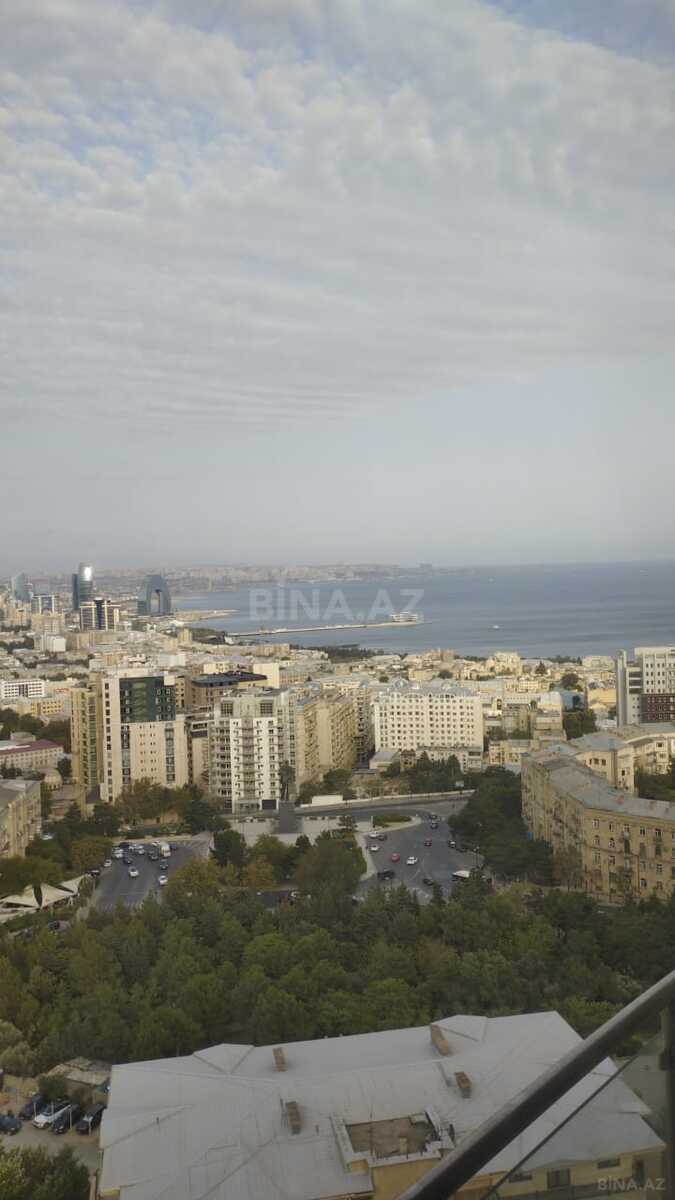 3-комн. офис - м. Элмляр Академиясы - 150 м² (2)