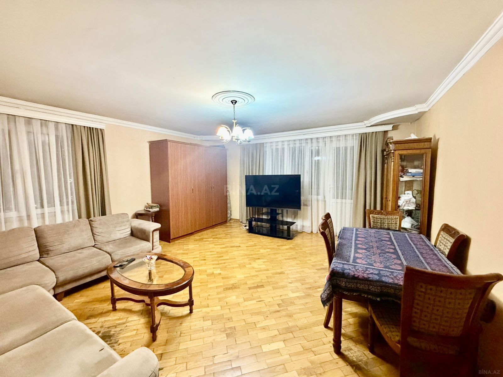 3-комн. вторичка - м. 8 ноября - 95 м² (1)