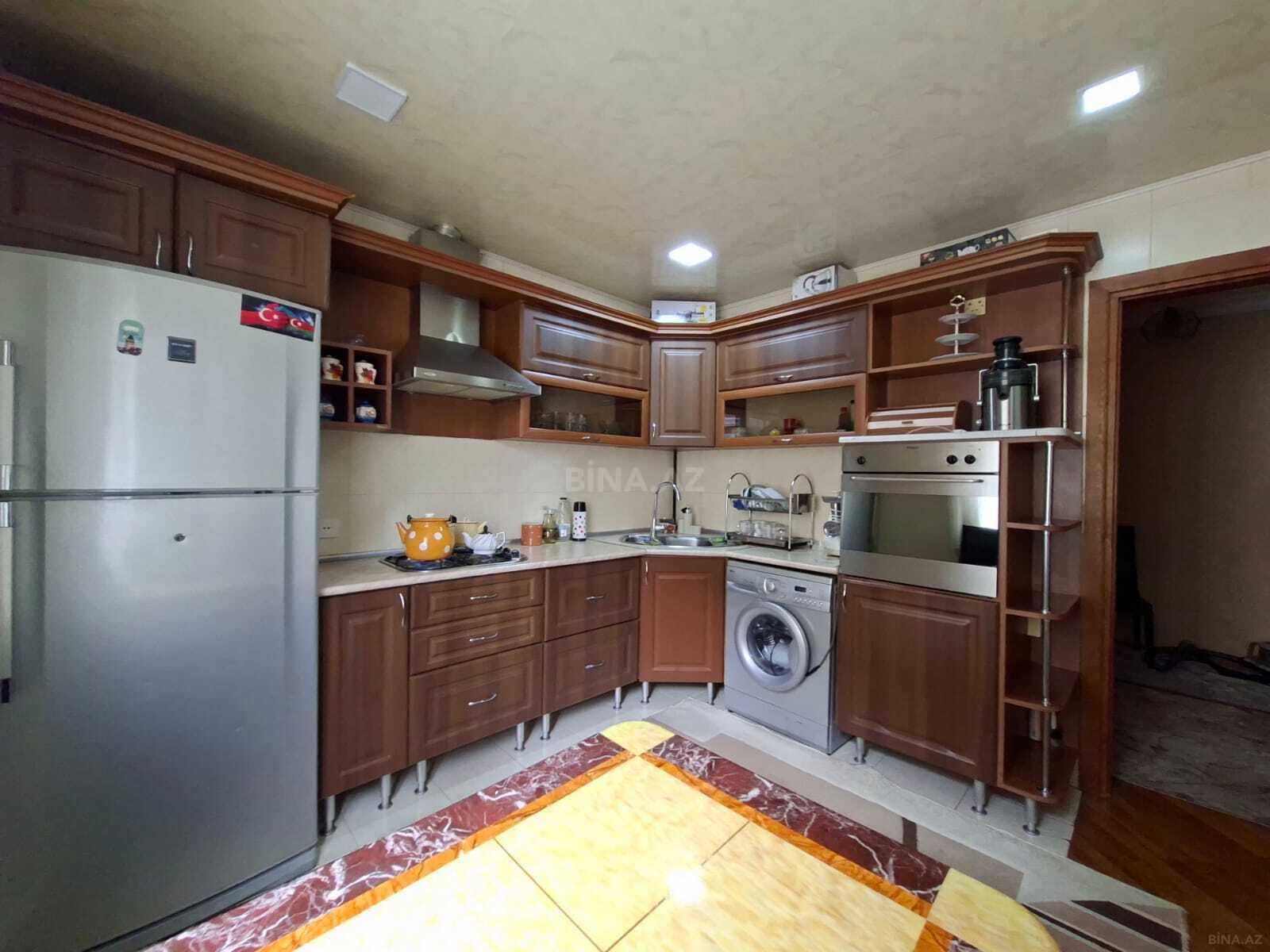 3-комн. вторичка - м. Элмляр Академиясы - 85 м² (21)