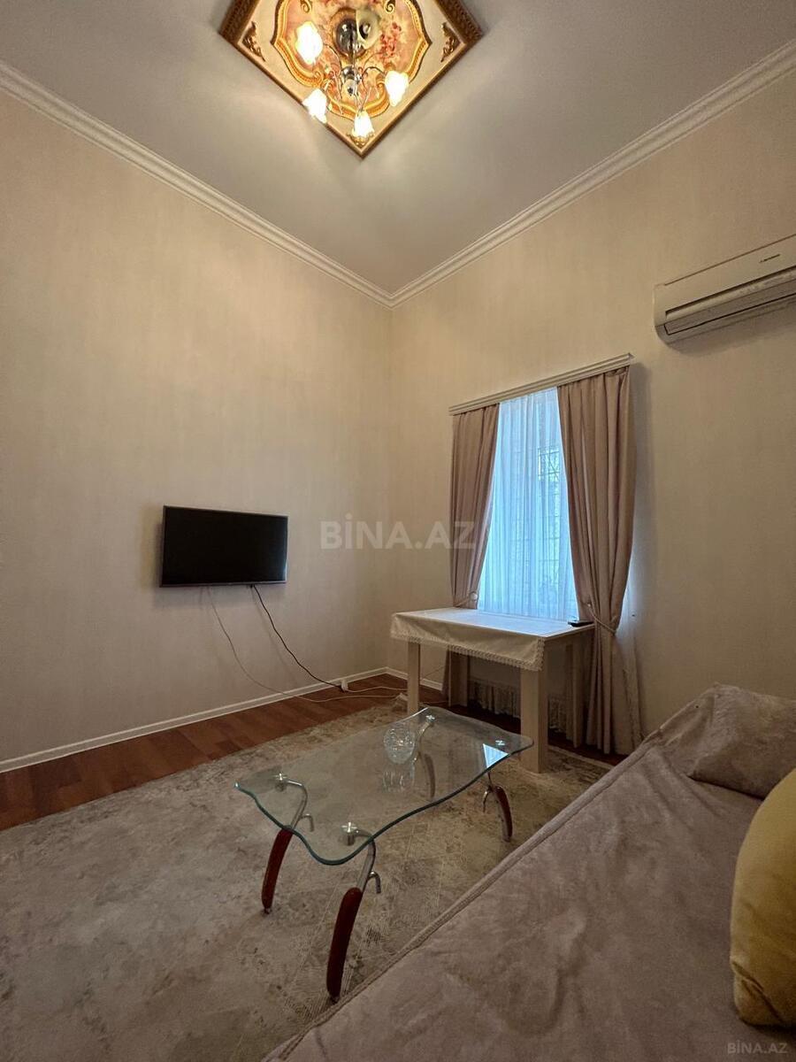 2-комн. вторичка - м. Сахил - 60 м² (1)