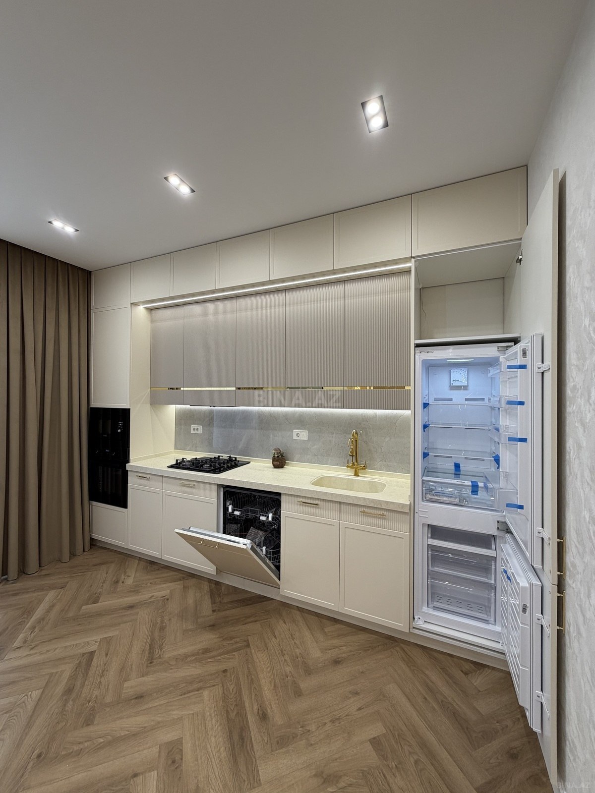 3-комн. новостройка - Насиминский р. - 102 м² (3)