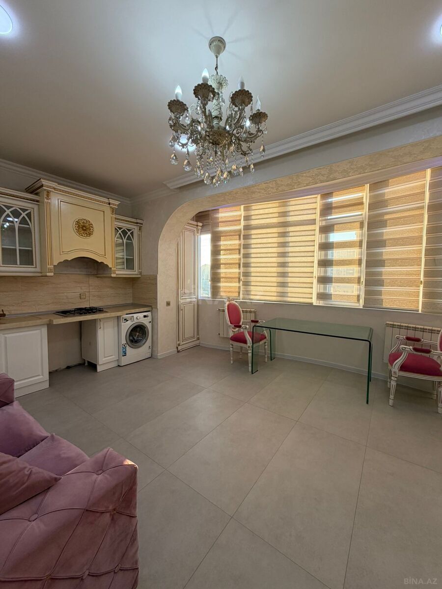 3-комн. новостройка - м. 8 ноября - 142 м² (6)