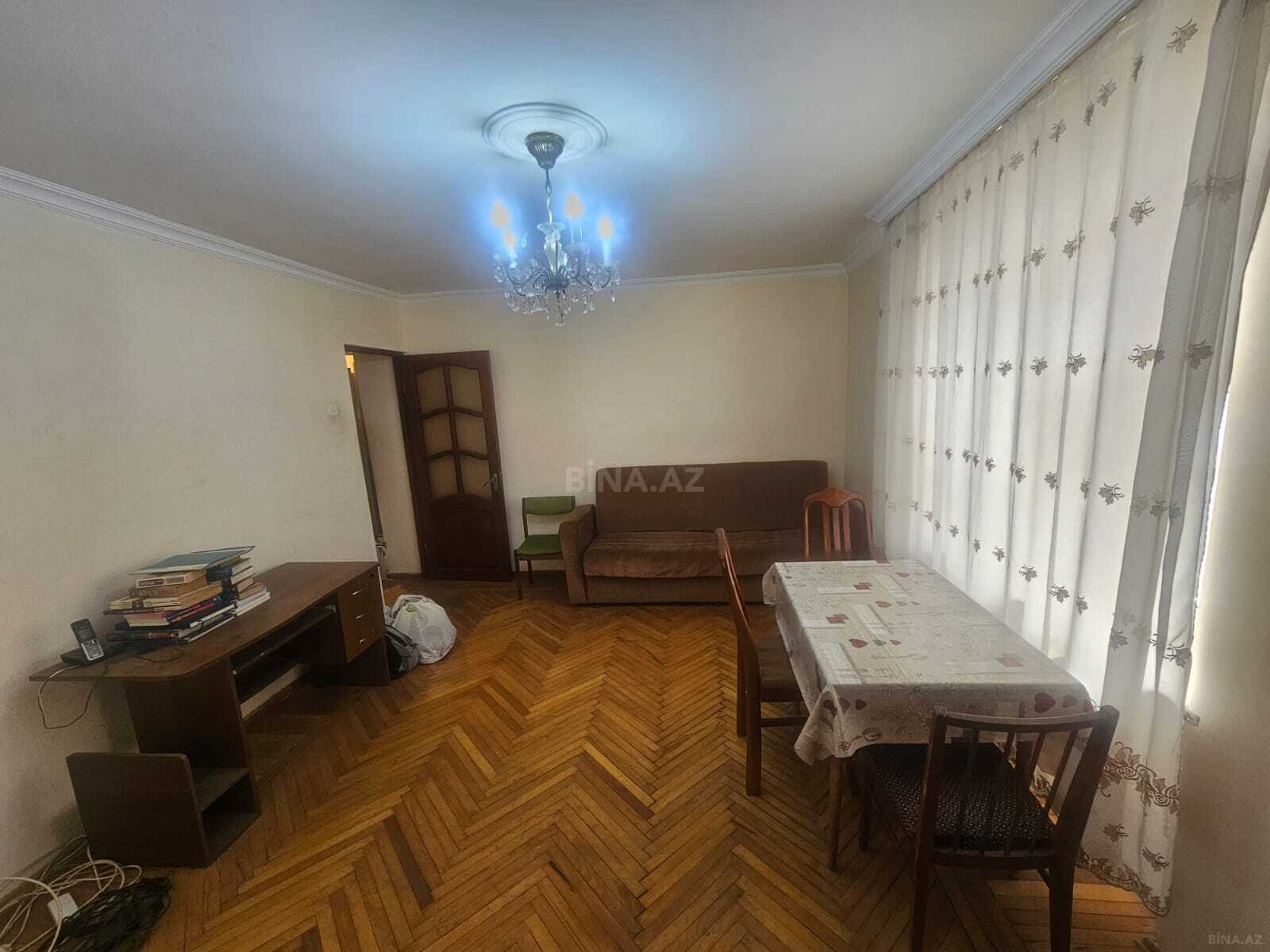 2 otaqlı köhnə tikili - İnşaatçılar m. - 50 m² (4)