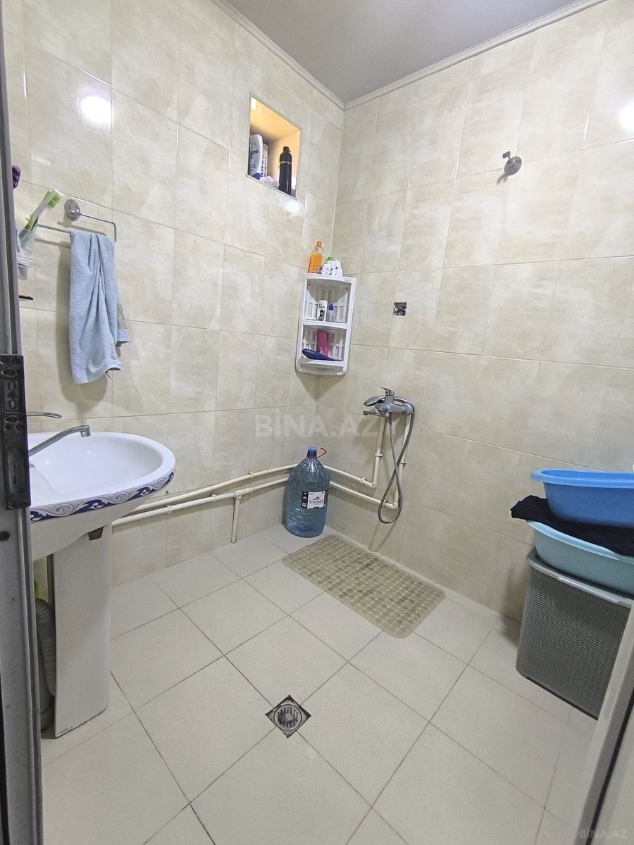 4 otaqlı həyət evi/bağ evi - Novxanı q. - 300 m² (22)