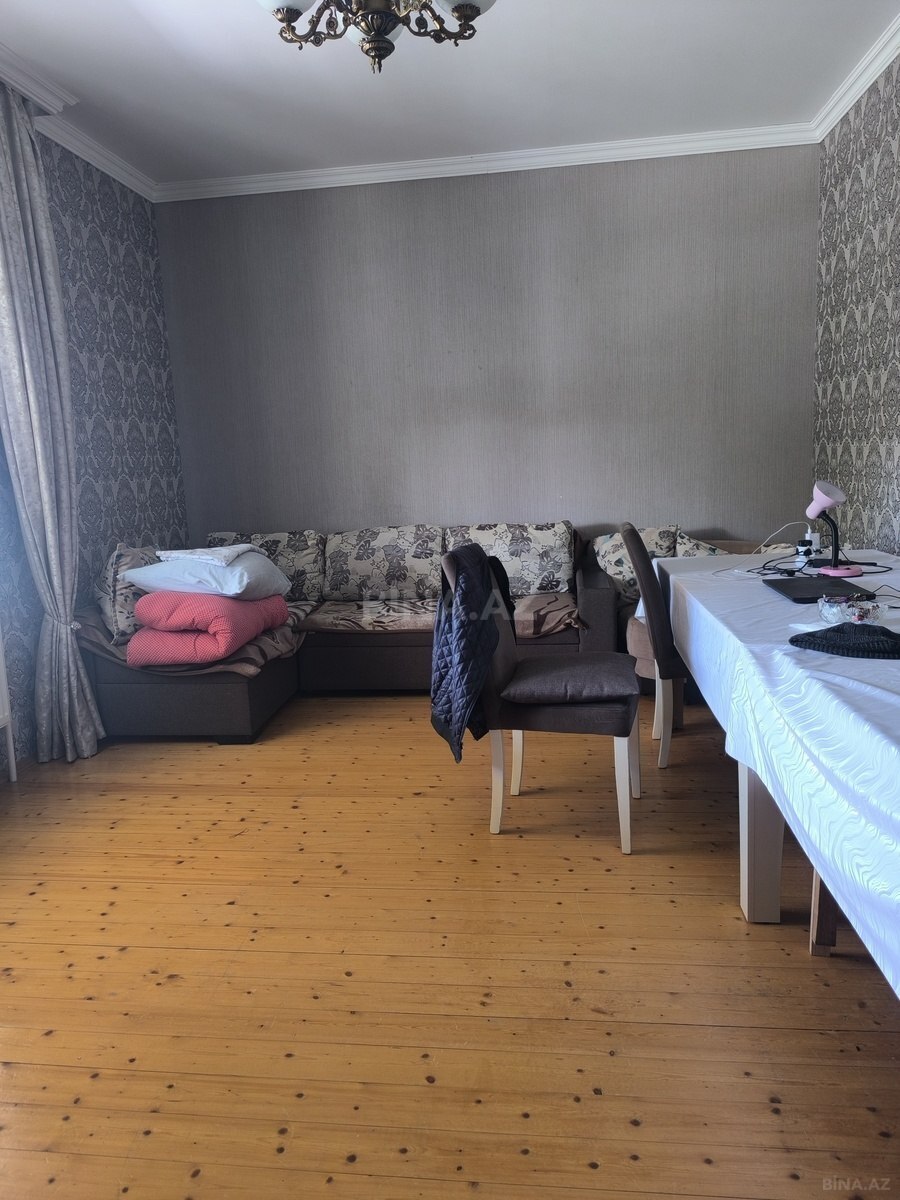 4 otaqlı həyət evi/bağ evi - Novxanı q. - 300 m² (18)