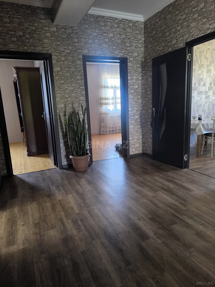 4 otaqlı həyət evi/bağ evi - Novxanı q. - 300 m² (20)
