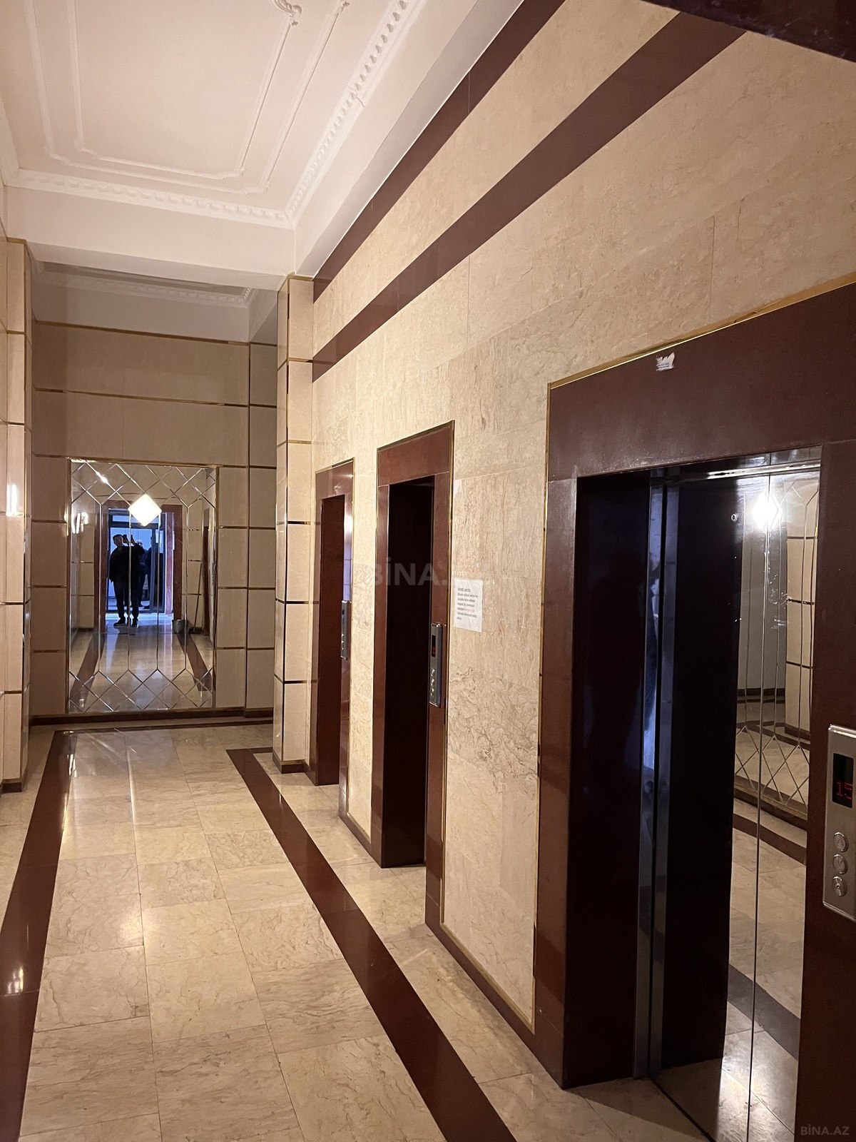 Объект - м. Азадлыг проспекти - 326 м² (3)