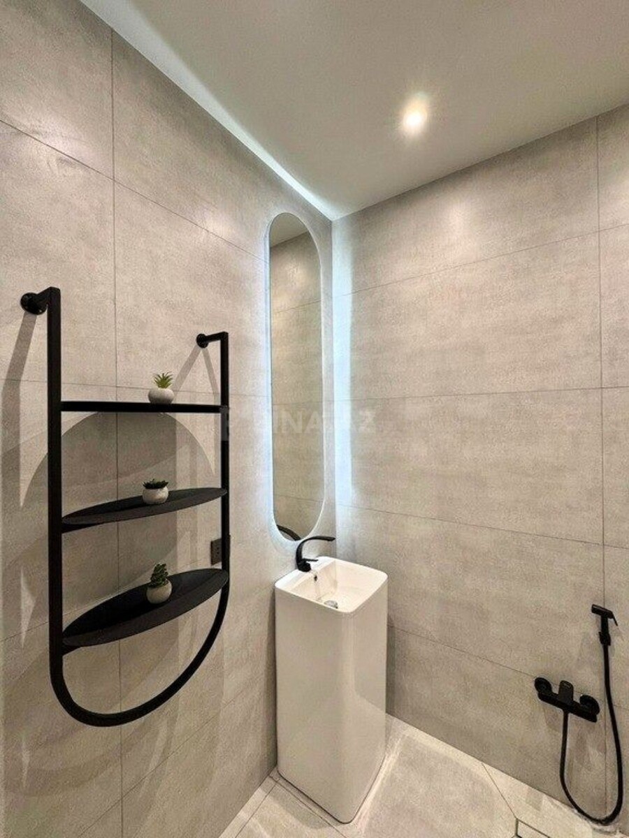 3 otaqlı yeni tikili - 8 Noyabr m. - 150 m² (16)