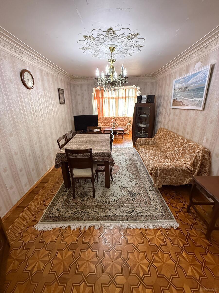 3 otaqlı köhnə tikili - Neftçilər m. - 65 m² (1)